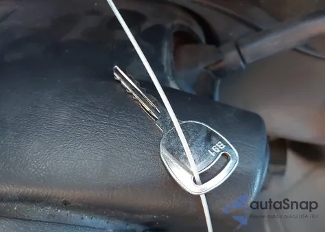 2003 Chevrolet Avalanche 1500 из США, поврежденный, VIN 3GNEK13T43G338231